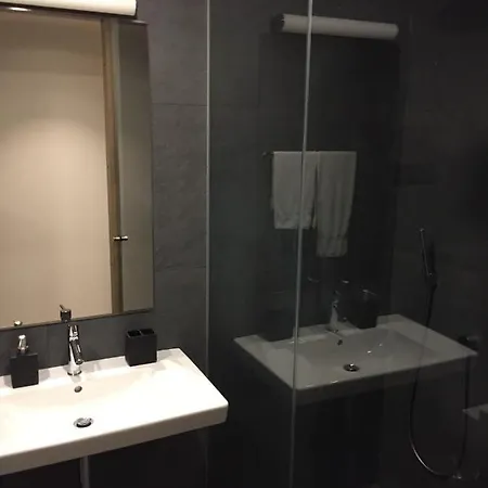 Appartamento Band New Spacious & Modern Apt In Edge Of Old Town
