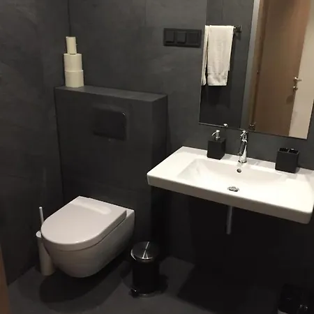 Band New Spacious & Modern Apt In Edge Of Old Town Reval