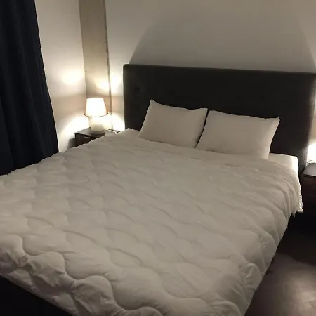 Band New Spacious & Modern Apt In Edge Of Old Town Apartmán